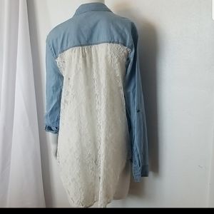 Botton down shirt